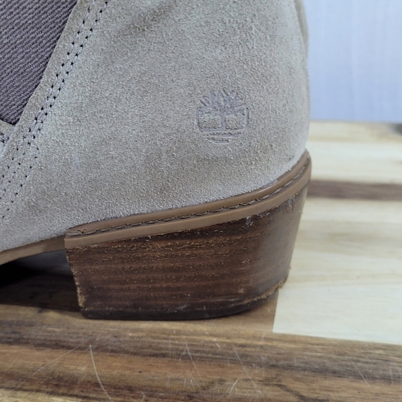 Timberland Sutherlin Bay Slouch Chelsea Boots  Light Taupe Beige Suede Size 7.5 - Picture 8 of 16